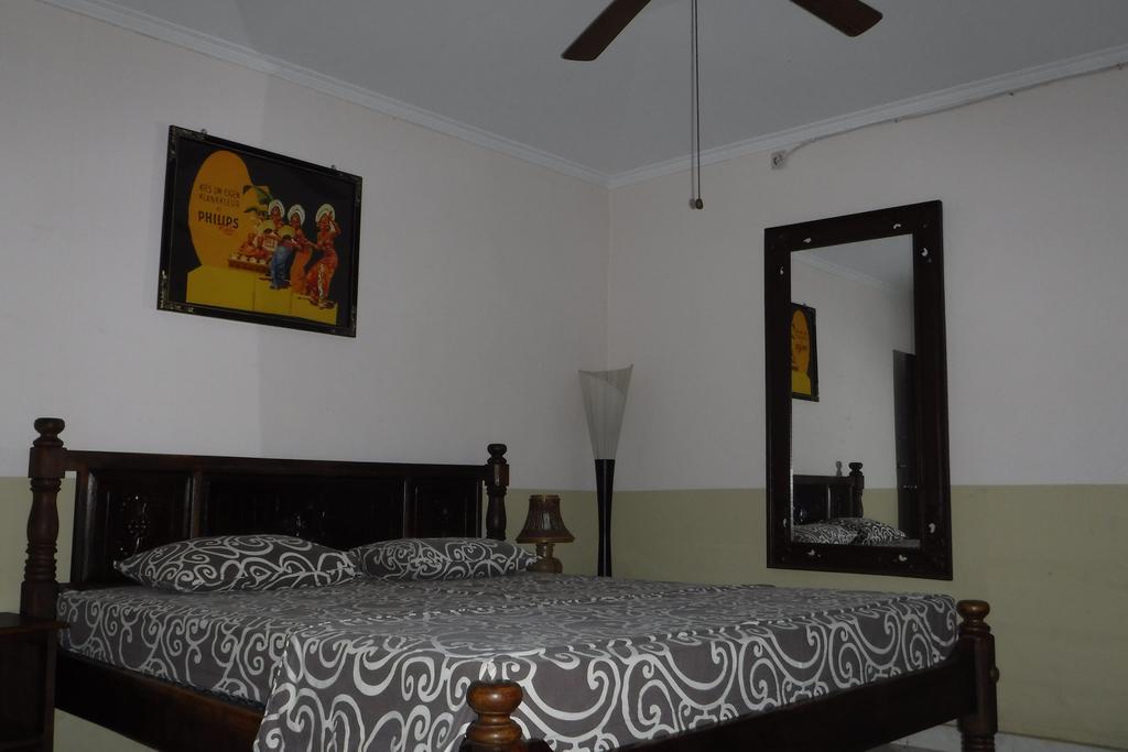 Ombak Putih Bungalows Hotel Нуса Дуа Екстериор снимка