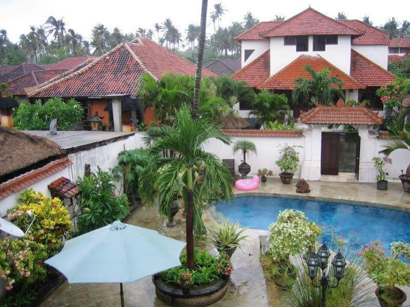 Ombak Putih Bungalows Hotel Нуса Дуа Екстериор снимка
